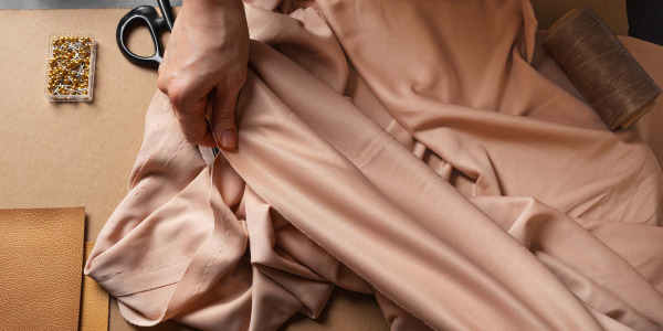 Віскоза тільки для літа? Помилка! Подивіться, як пошити одяг з віскози для кожного сезону.